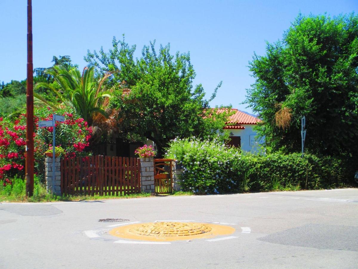 Phocea Bed and Breakfast San Teodoro  Exteriör bild